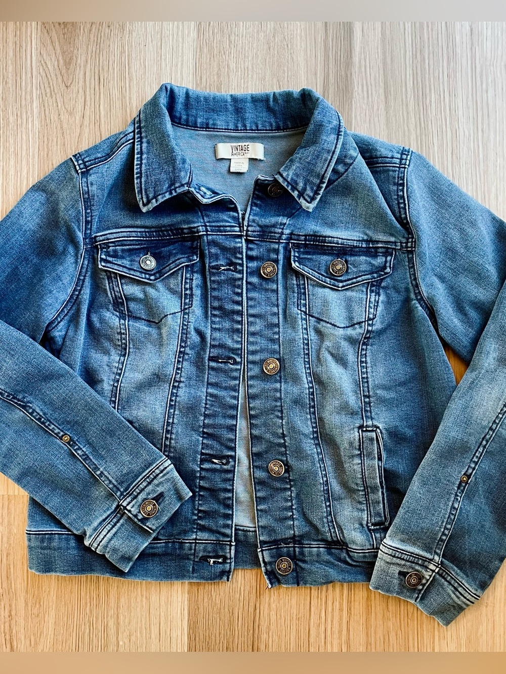 Vintage America Blues Women's Jean Denim Jacket Button Front Pockets Size Medium